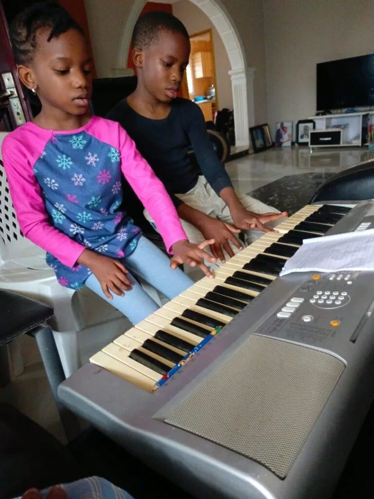 solomon-ofem-music-academy_o7jJ49Ar