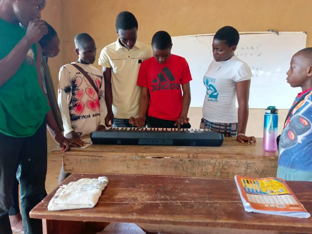 solomon-ofem-music-academy_tx3AQZcA